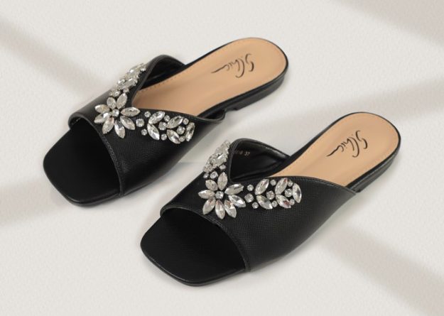 SC-B010 / Crystal Slippers