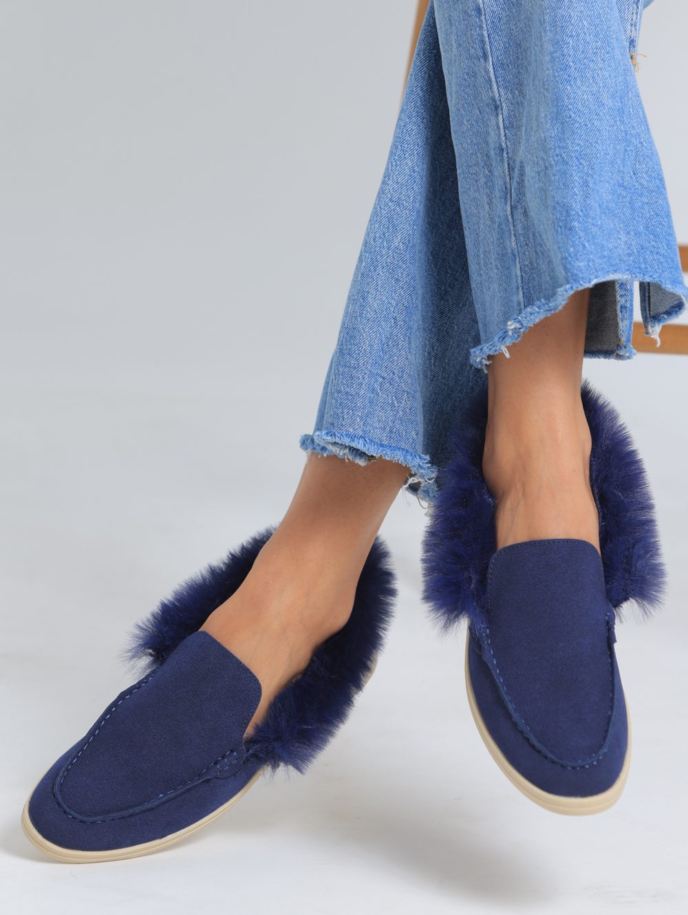 377-1 / Furry Chic Comfort Flats
