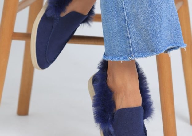 377-1 / Furry Chic Comfort Flats