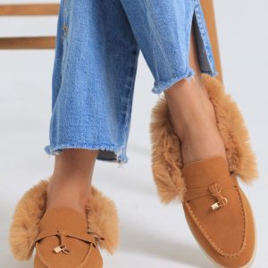 Cozy Fur-Trimmed Flats