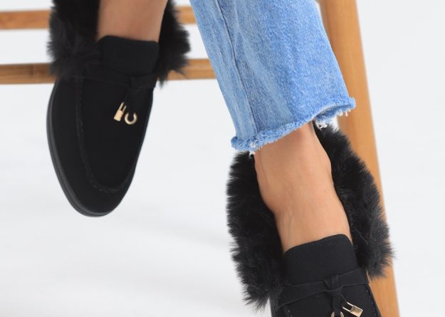 Cozy Fur-Trimmed Flats
