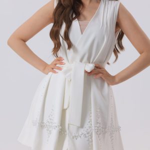 Stylish 2-Piece Cardigan and Trouser Set with Embellishments