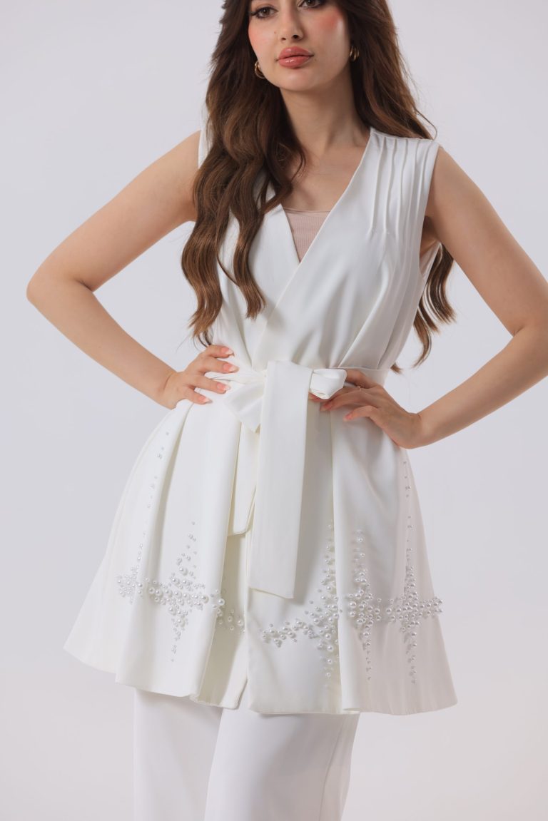Stylish 2-Piece Cardigan and Trouser Set with Embellishments