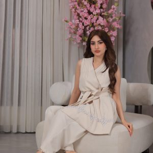 Stylish 2-Piece Cardigan and Trouser Set with Embellishments