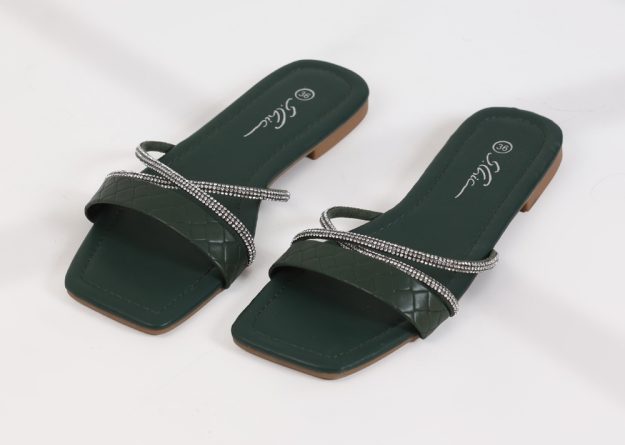 DT- 719 SLIPPERS