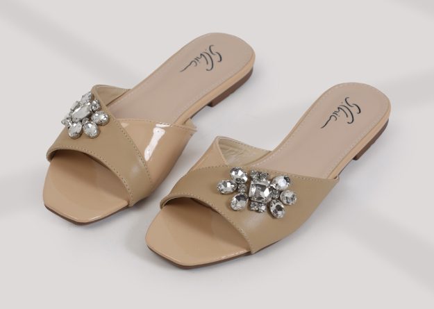 2088-208/Crystal Adorned Slippers