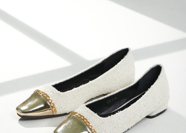 296-5 / Gold-Accented Loafers