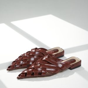 Elegant Woven Pointed Mule Flats