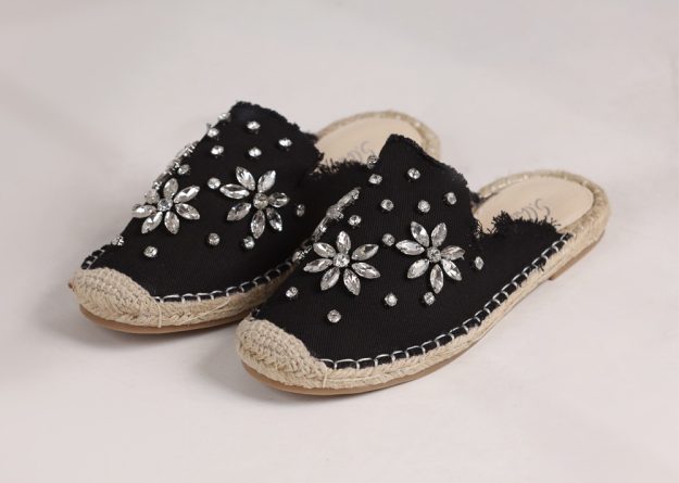 817-56 / CRYSTAL SLIPPERS
