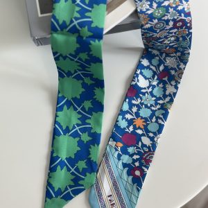Rainbow Rhapsody Scarf