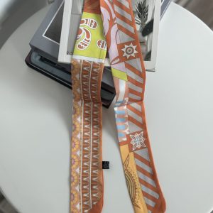 Autumn Radiance Bag Scarf