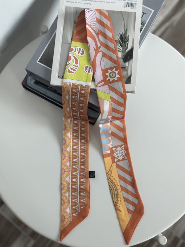 Autumn Radiance Bag Scarf