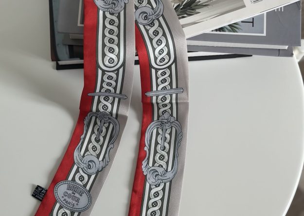 Classic Elegance Scarf