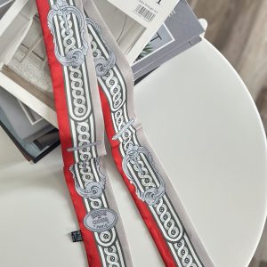 Classic Elegance Scarf