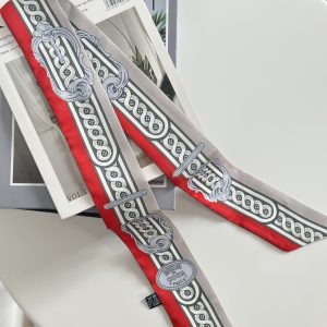 Classic Elegance Scarf