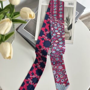 Oriental Elegance Scarf