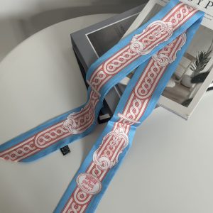 Ribbon Romance Scarf
