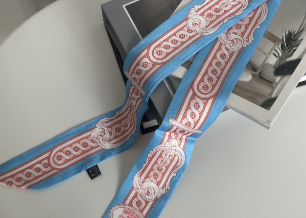 Ribbon Romance Scarf