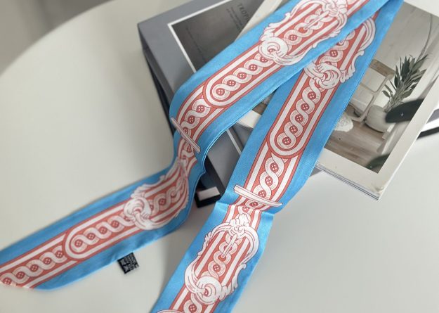 Ribbon Romance Scarf
