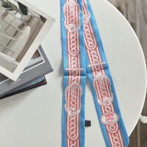 Ribbon Romance Scarf