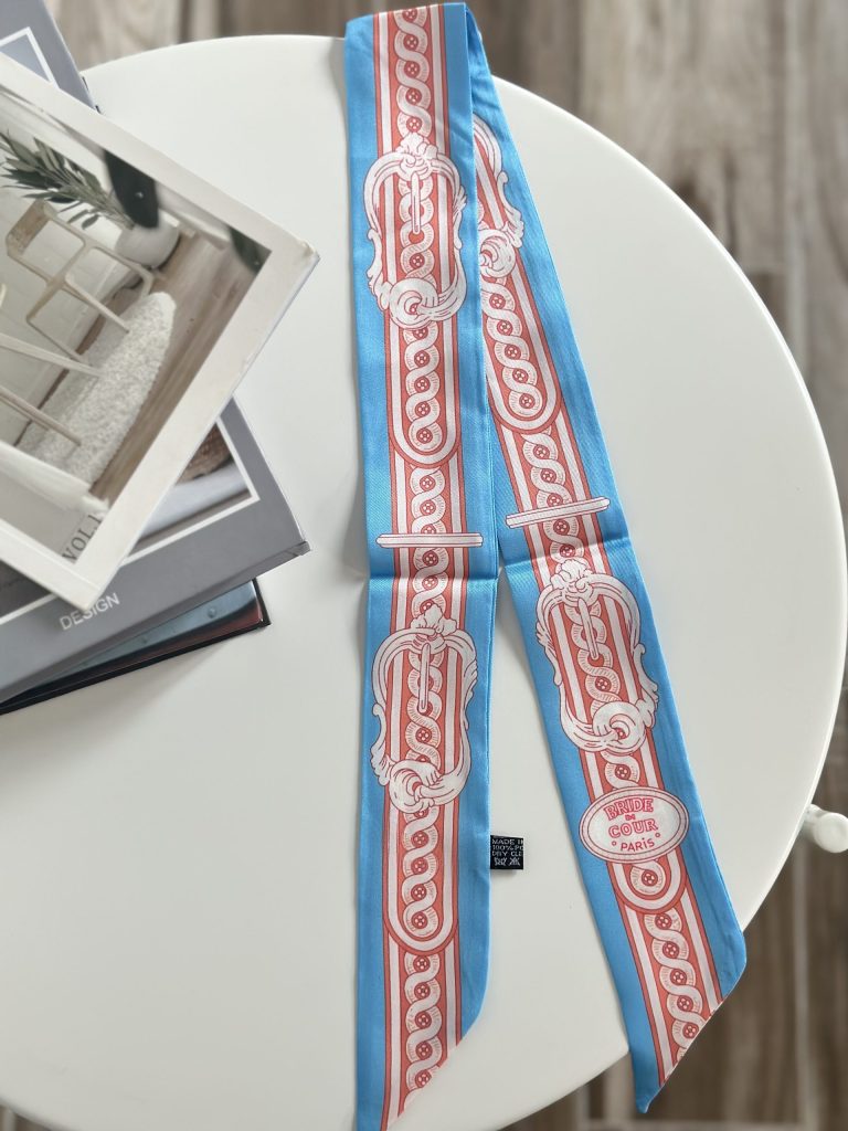 Ribbon Romance Scarf