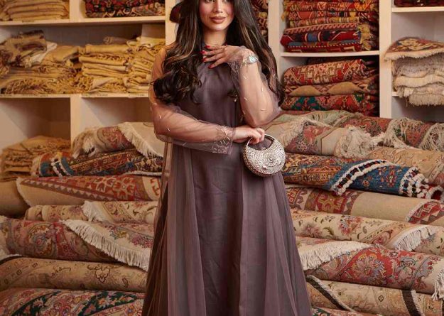 Elegant Sheer Sleeve Jalabiya