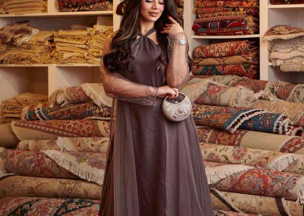 Elegant Sheer Sleeve Jalabiya