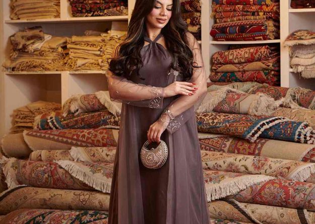 Elegant Sheer Sleeve Jalabiya