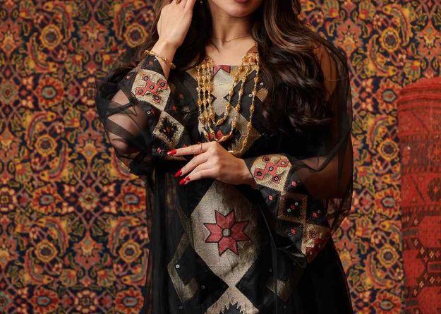 Elegant Geometric Sheer Jalabiya