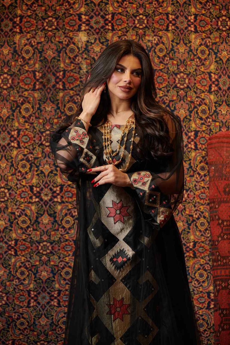 Elegant Geometric Sheer Jalabiya