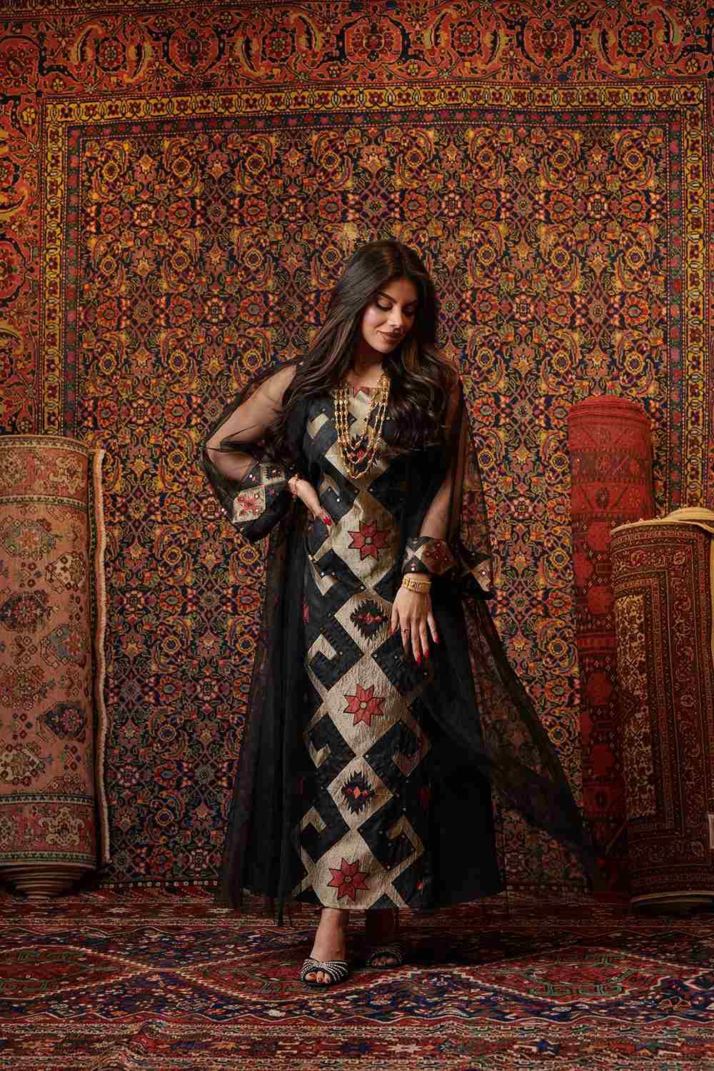 Elegant Geometric Sheer Jalabiya
