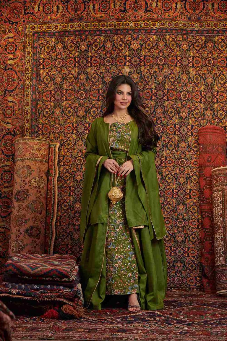 Elegant Floral Layered Jalabiya