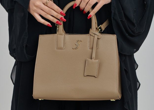 Stylish Leather Structured Carryall Handbag