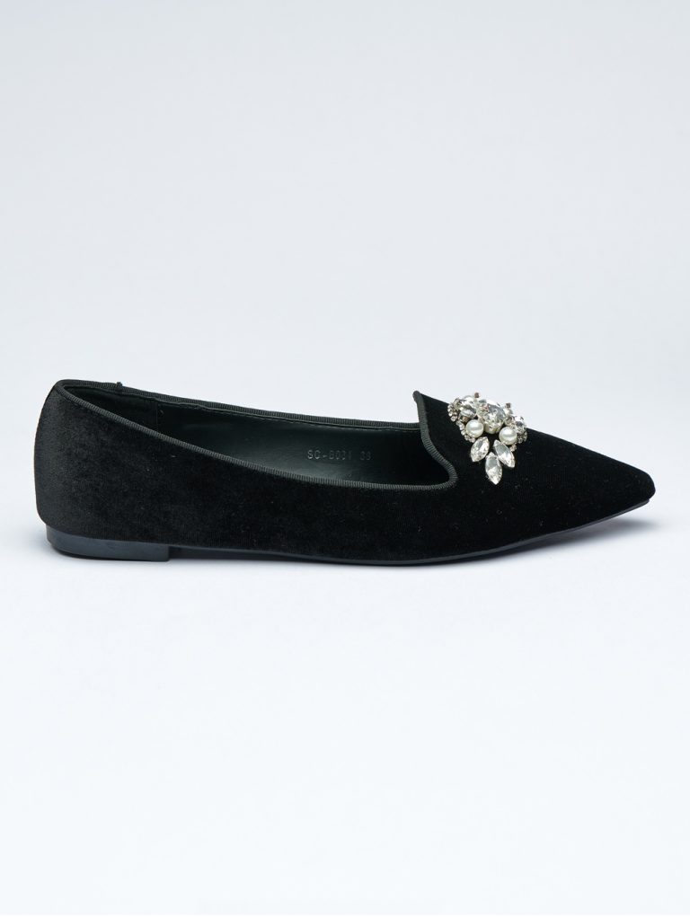 Elegent Velvet Flat shoes with crystal accessory