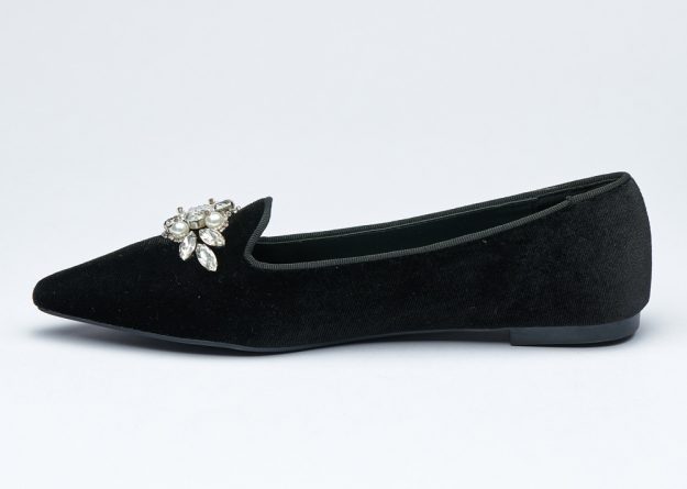 Elegent Velvet Flat shoes with crystal accessory