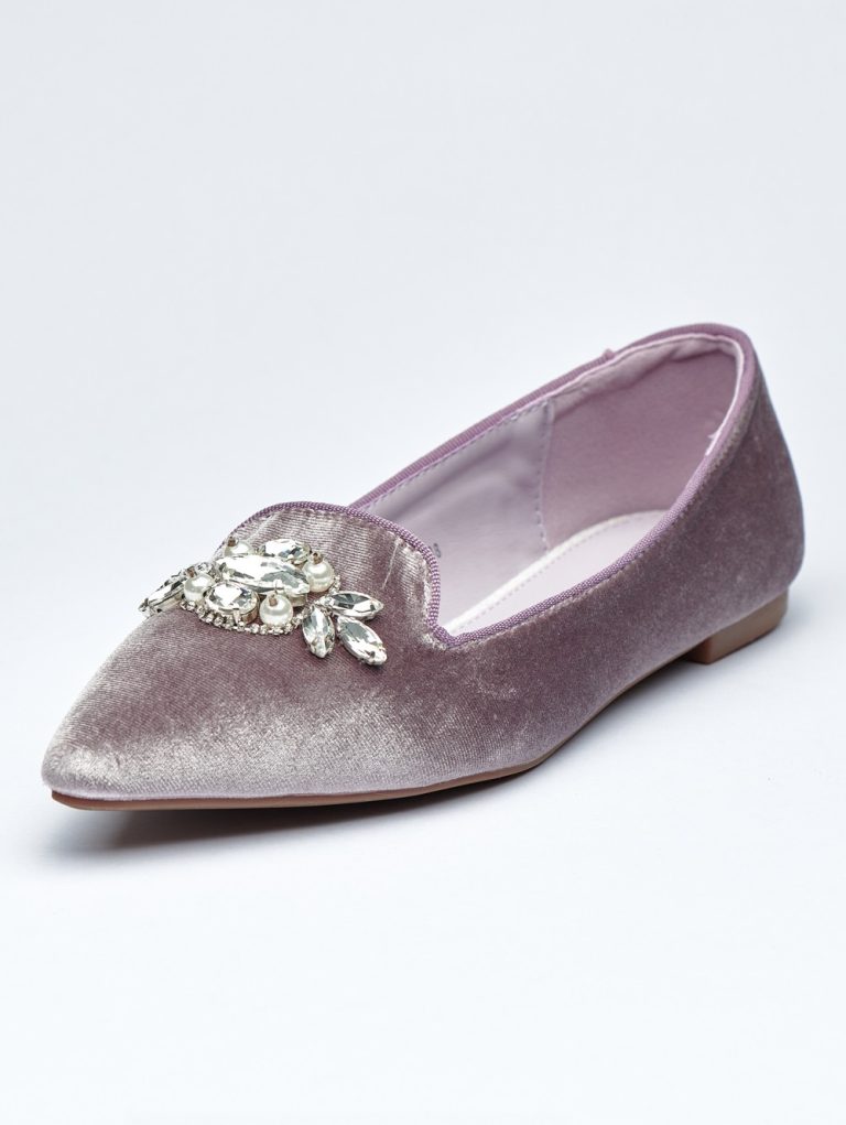 Elegent Velvet Flat shoes with crystal accessory
