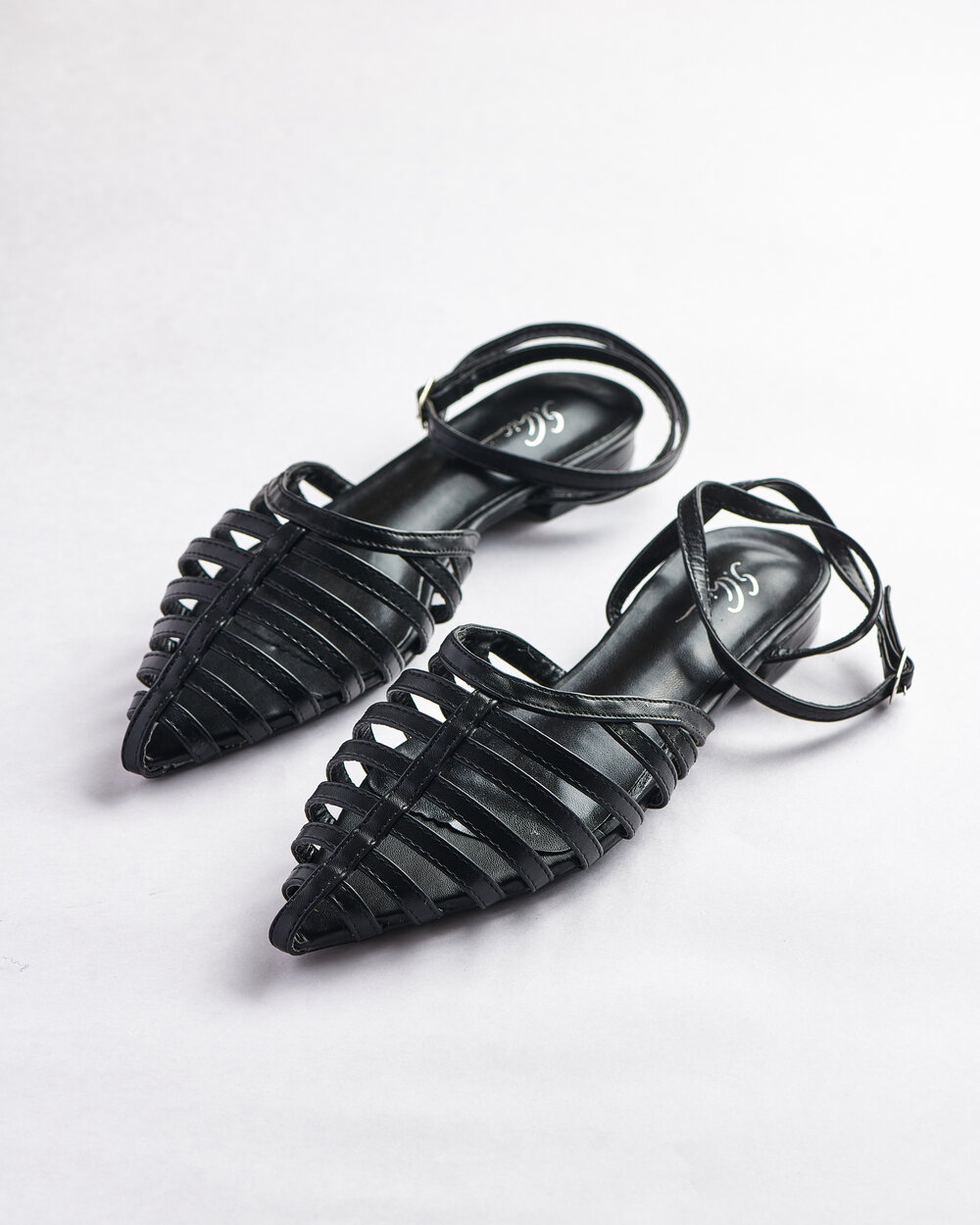 Strappy Tangle Elegance Flat Sandals