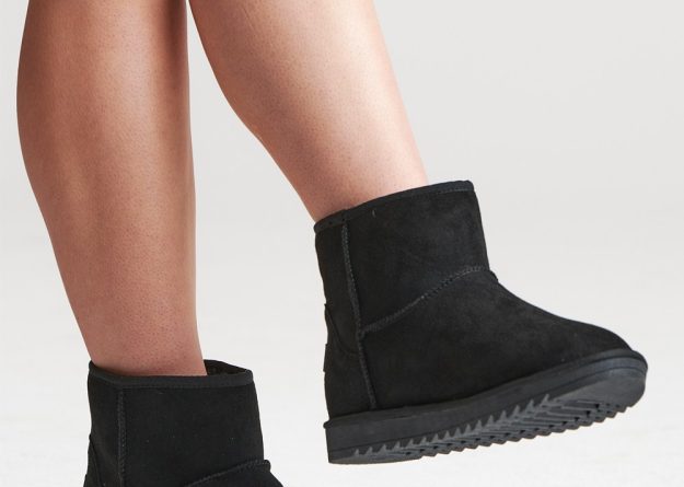 Golden Autumn Flat Ankle Uggs