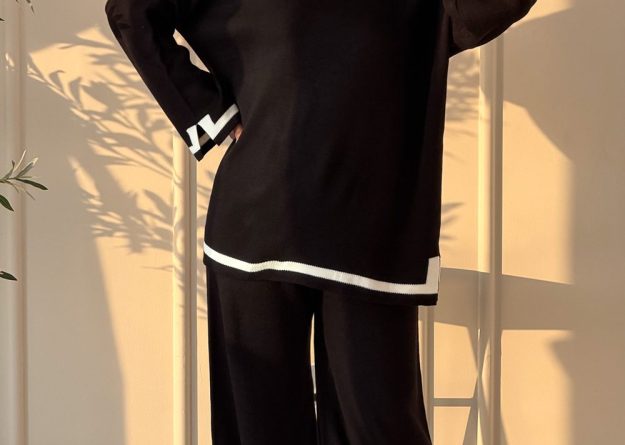 Chic Comfort Sweat Set with Stylish Detailing