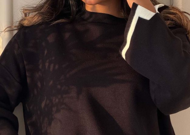 Chic Comfort Sweat Set with Stylish Detailing