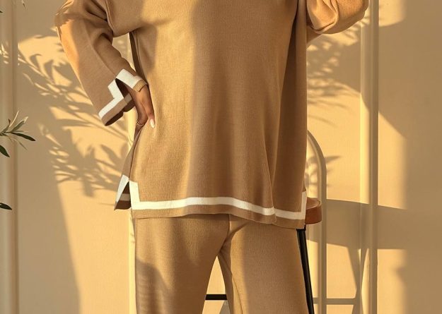 Chic Comfort Sweat Set with Stylish Detailing
