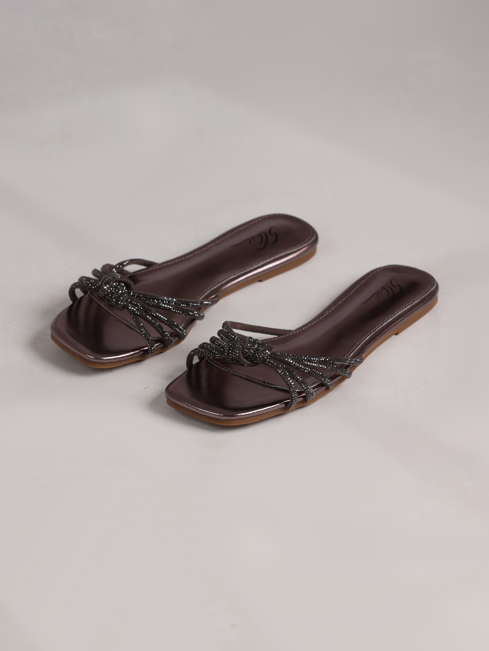 XT-1 Slippers