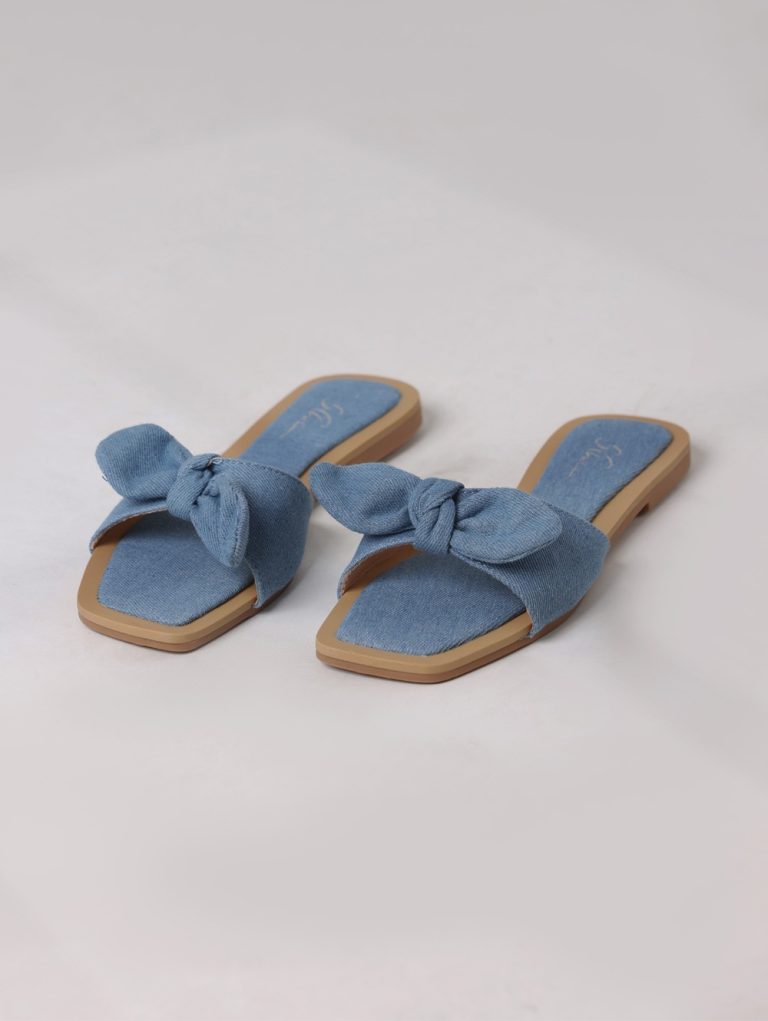 Comfortable and Stylish Bow Slippers