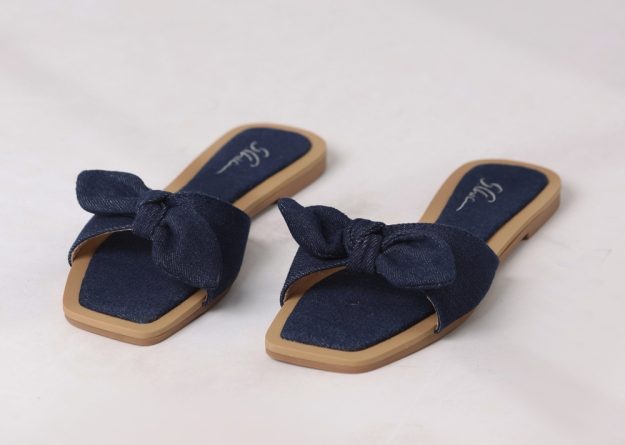 Comfortable and Stylish Bow Slippers