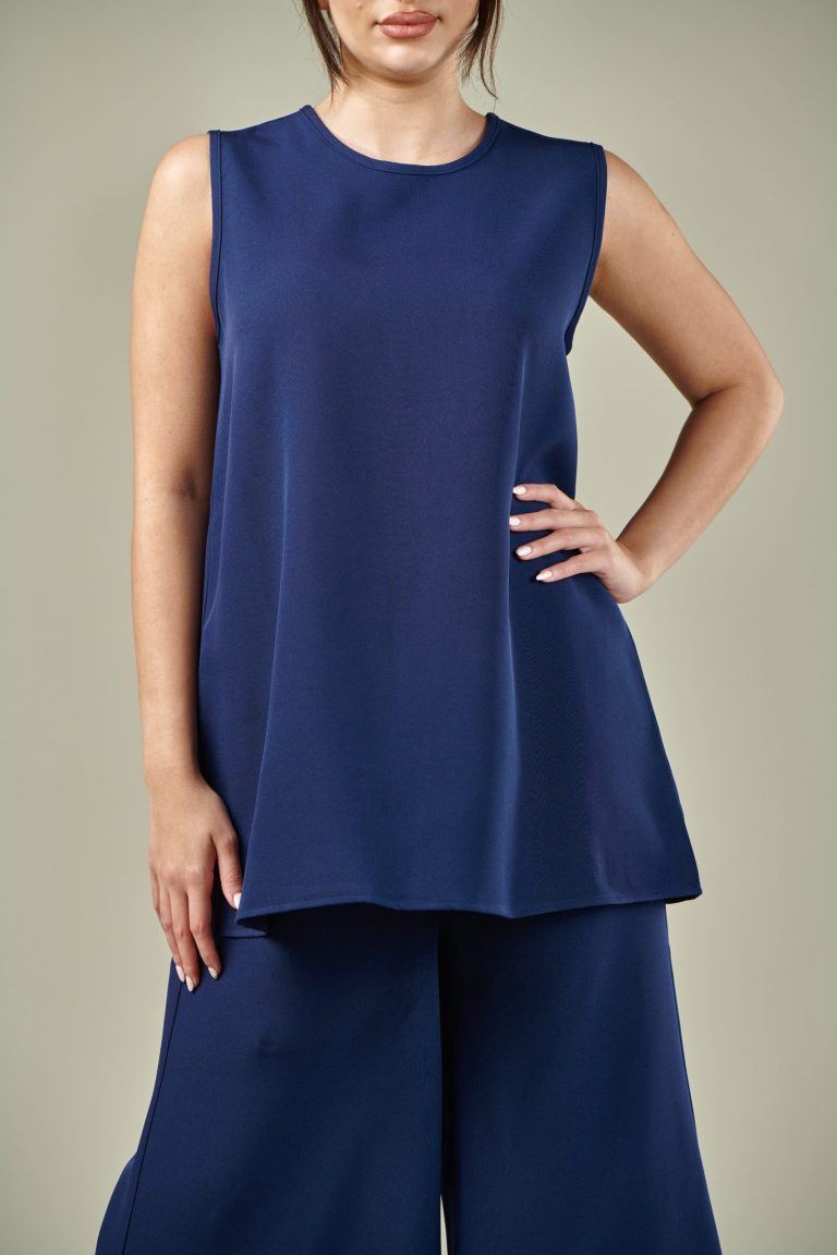 sc-318 - Sleek Sleeveless Top