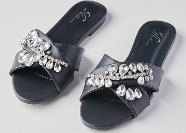 SC-B004 Crystal Slippers